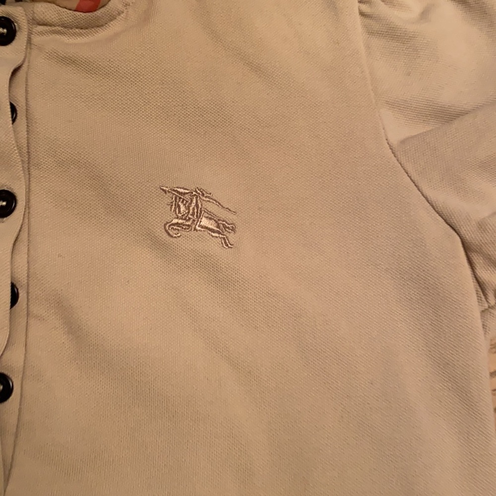 ❤️ Authentic Burberry Tan Short Sleeve Shirt - Picture 5 of 8
